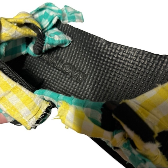 🌻NEW w/tags ARIZONA LOVE Trekky Yellow Mint Sandals Size 37 $188 Retail - Picture 6 of 13